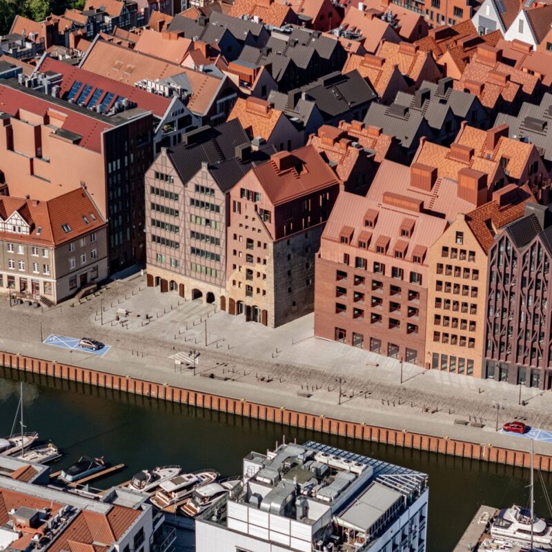 City Center / Casa Blush Dron (2)