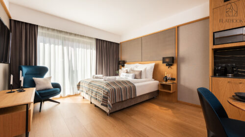 77 City Center SPA Apartments Deo Plaza