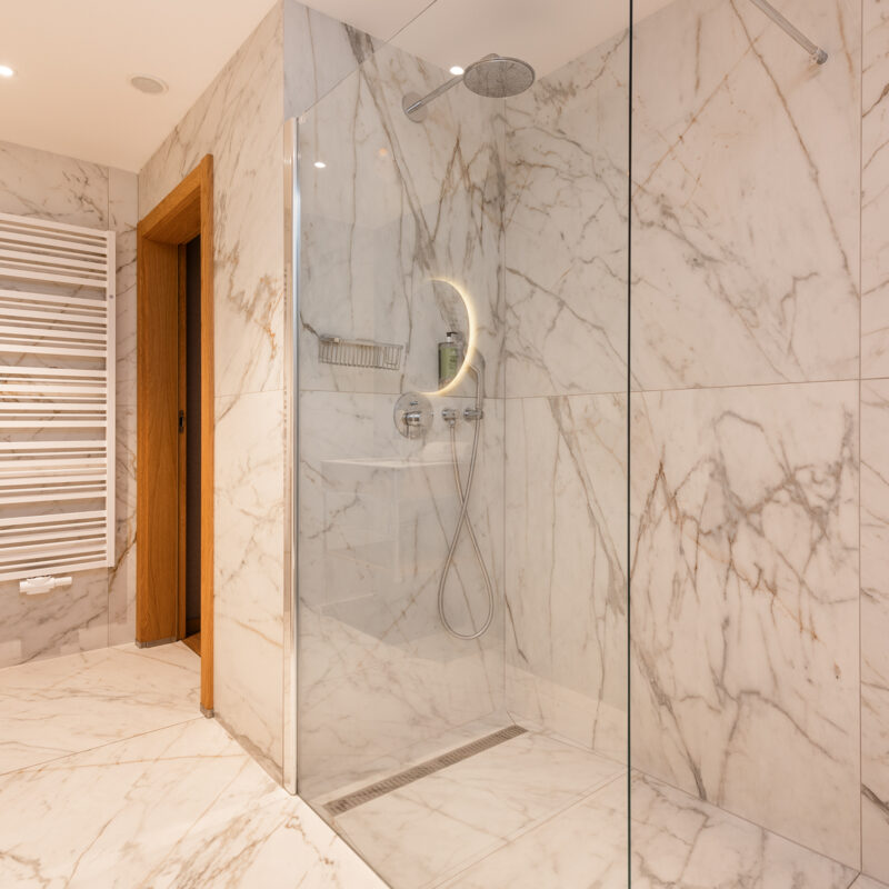 City Center SPA / Deo Plaza 420 (9)